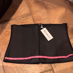 NWT Ashlone Collection Corset